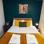 Cosy 1Br Apt, Self Check In, Parking, By Derbnb